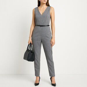 Phardi Gray Pinstripe Sleeveless V-Neck Tapered Leg Jumpsuit Size 40 Career